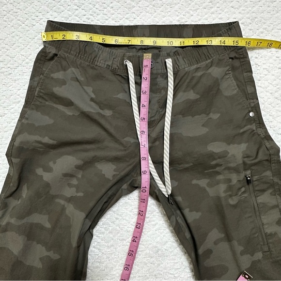 Vuori Ripstop Pants Women’s - Picture 4 of 8